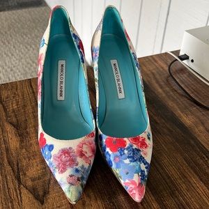 Manolo Blahnik Canvas Floral Pumps